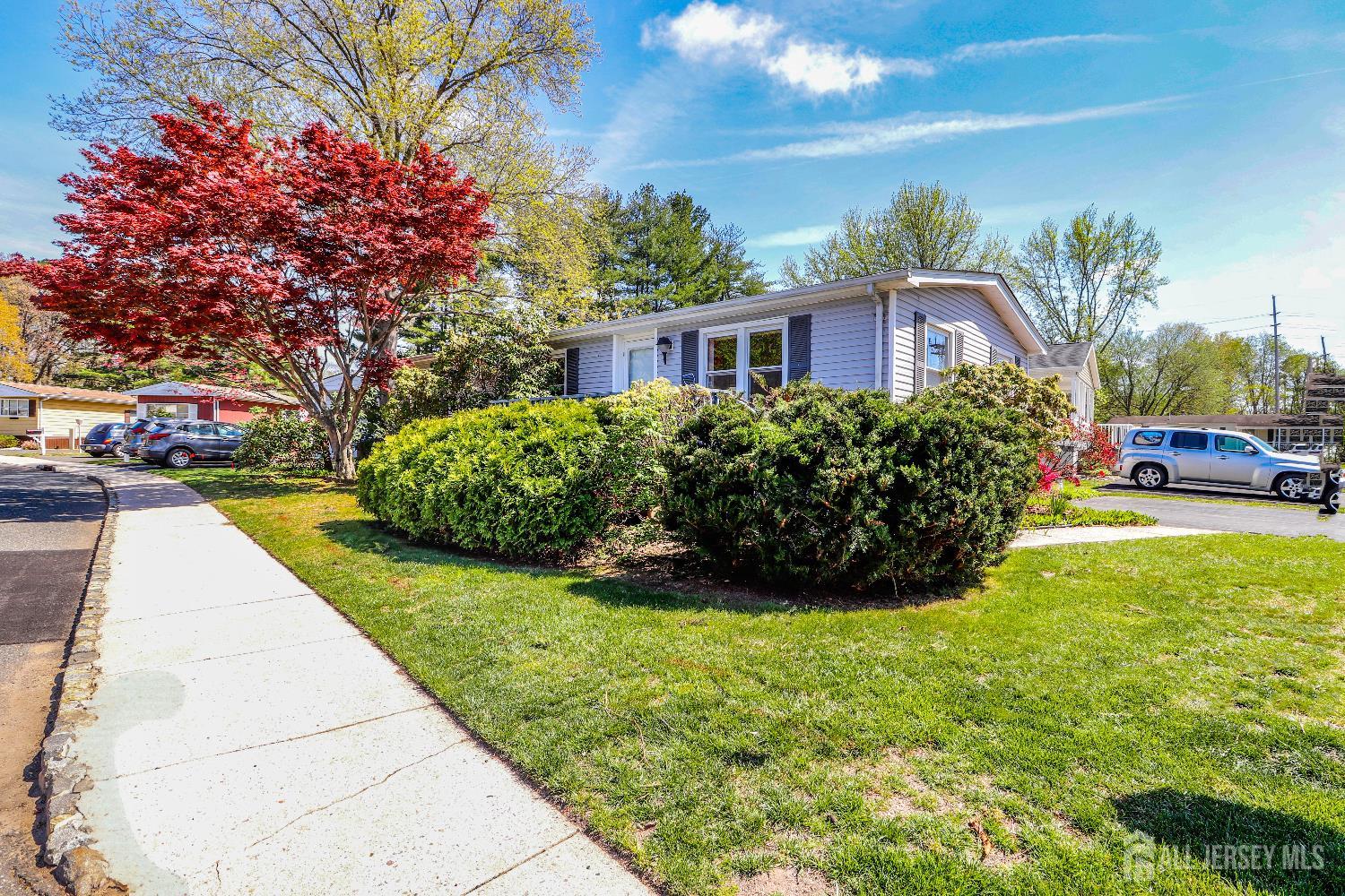 334 Pond Court Spotswood NJ 08884