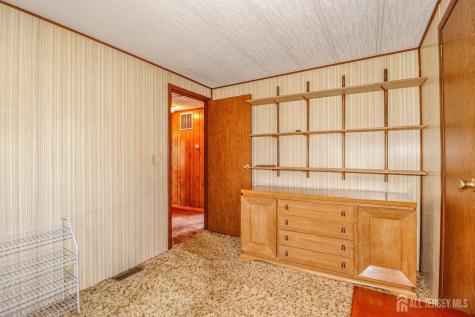 334 Pond Court Spotswood NJ 08884