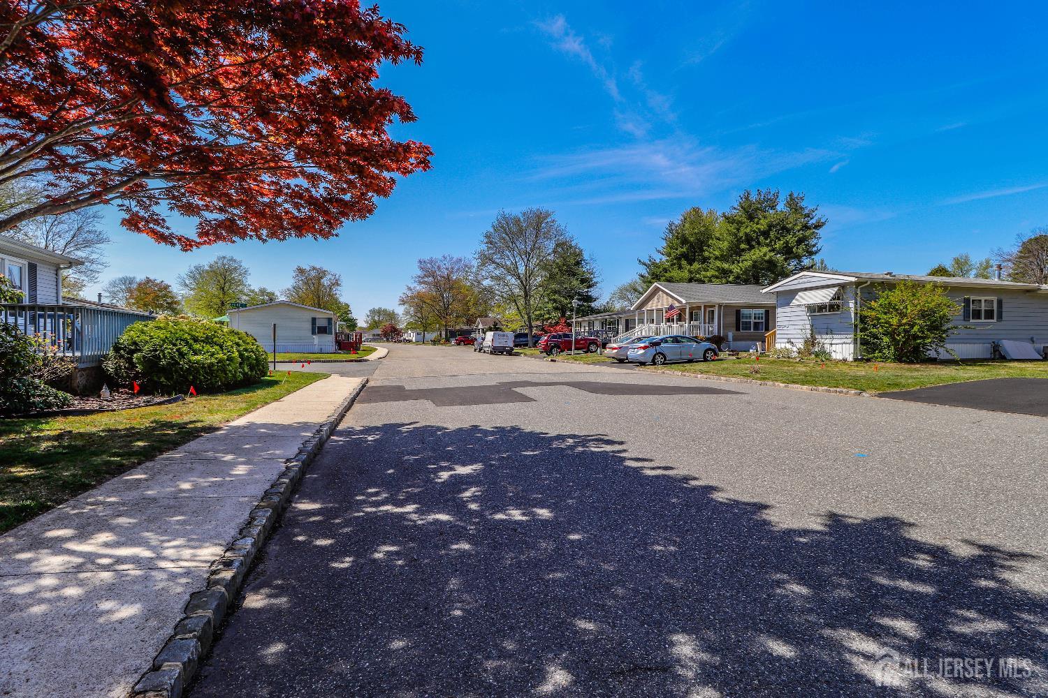334 Pond Court Spotswood NJ 08884