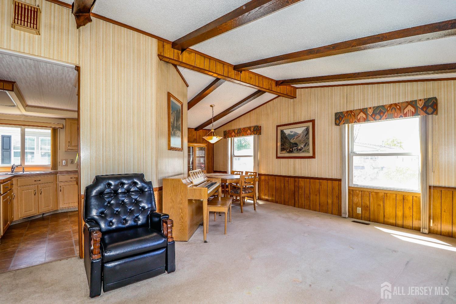 334 Pond Court Spotswood NJ 08884