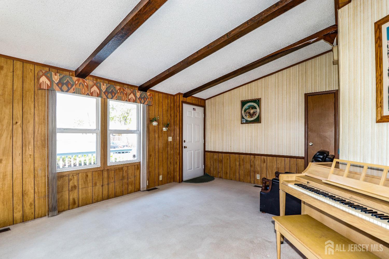 334 Pond Court Spotswood NJ 08884