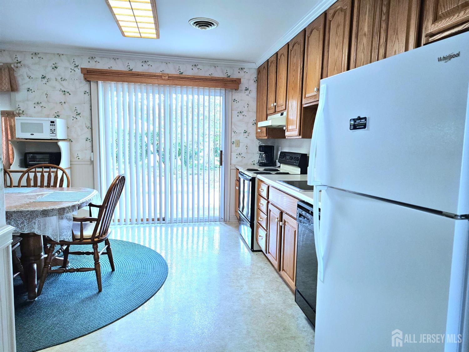 6 Ohio Drive Whiting NJ 08759
