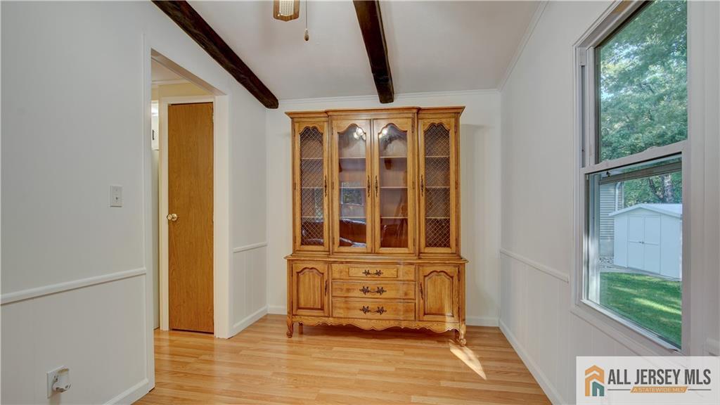 303 Woods End Court Spotswood NJ 08884
