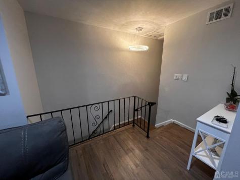 199-199 Evergreen Road Middlesex NJ 08837