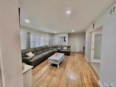 199-199 Evergreen Road Middlesex NJ 08837