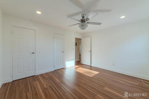 42 York Drive Edison NJ 08817
