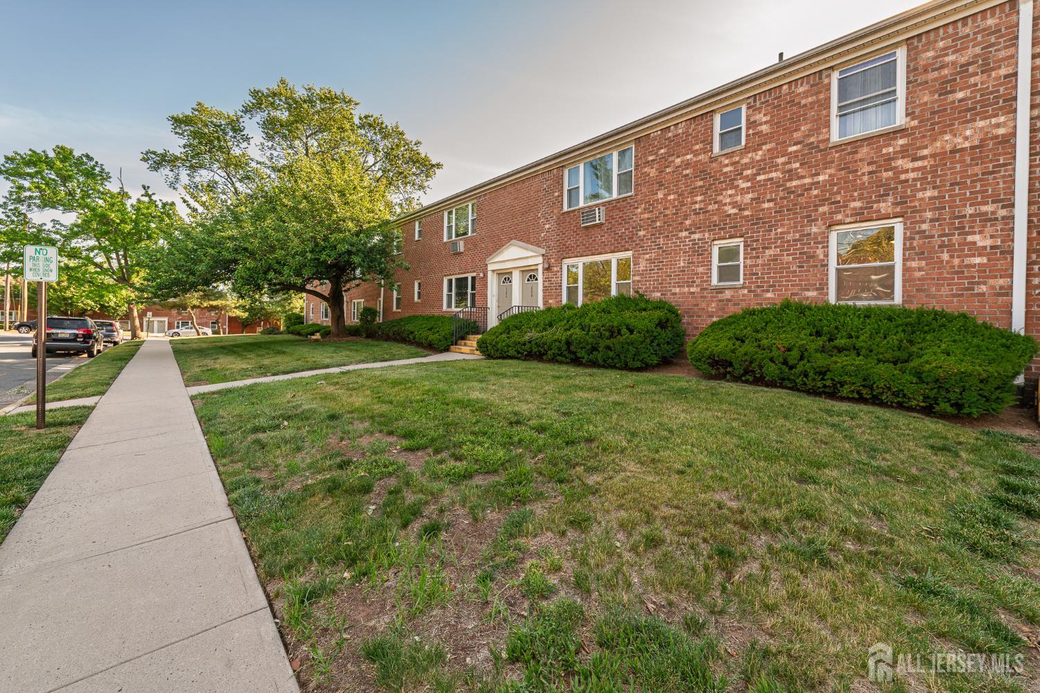 42 York Drive Edison NJ 08817