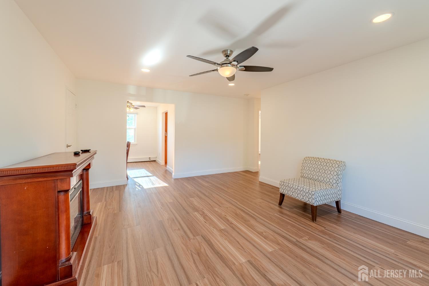 42 York Drive Edison NJ 08817