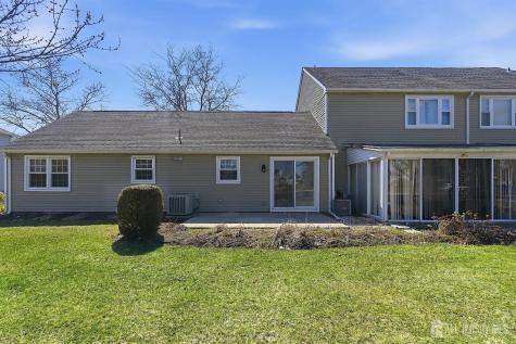 25 E Rossmoor Drive Monroe NJ 08831