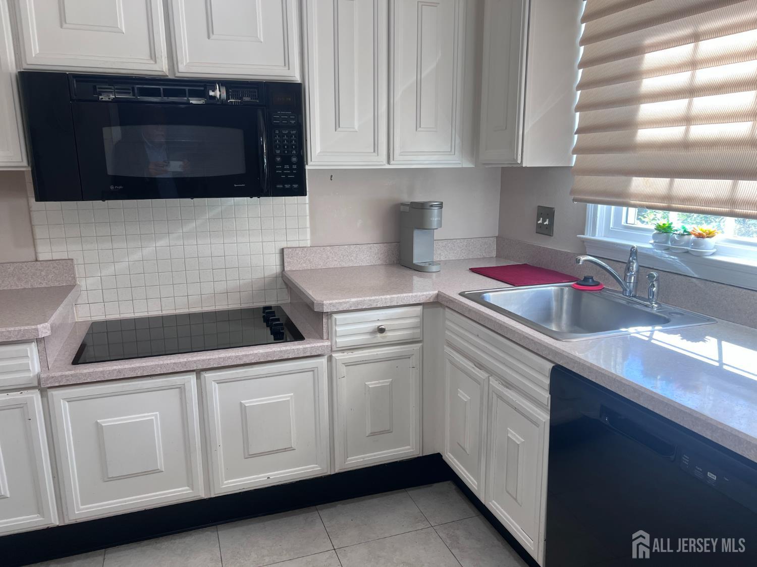 111 Hanover Lane Monroe NJ 08831