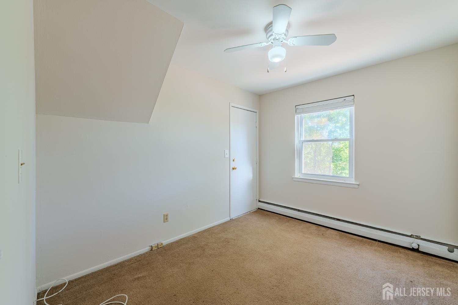 93 Fox Road Edison NJ 08817