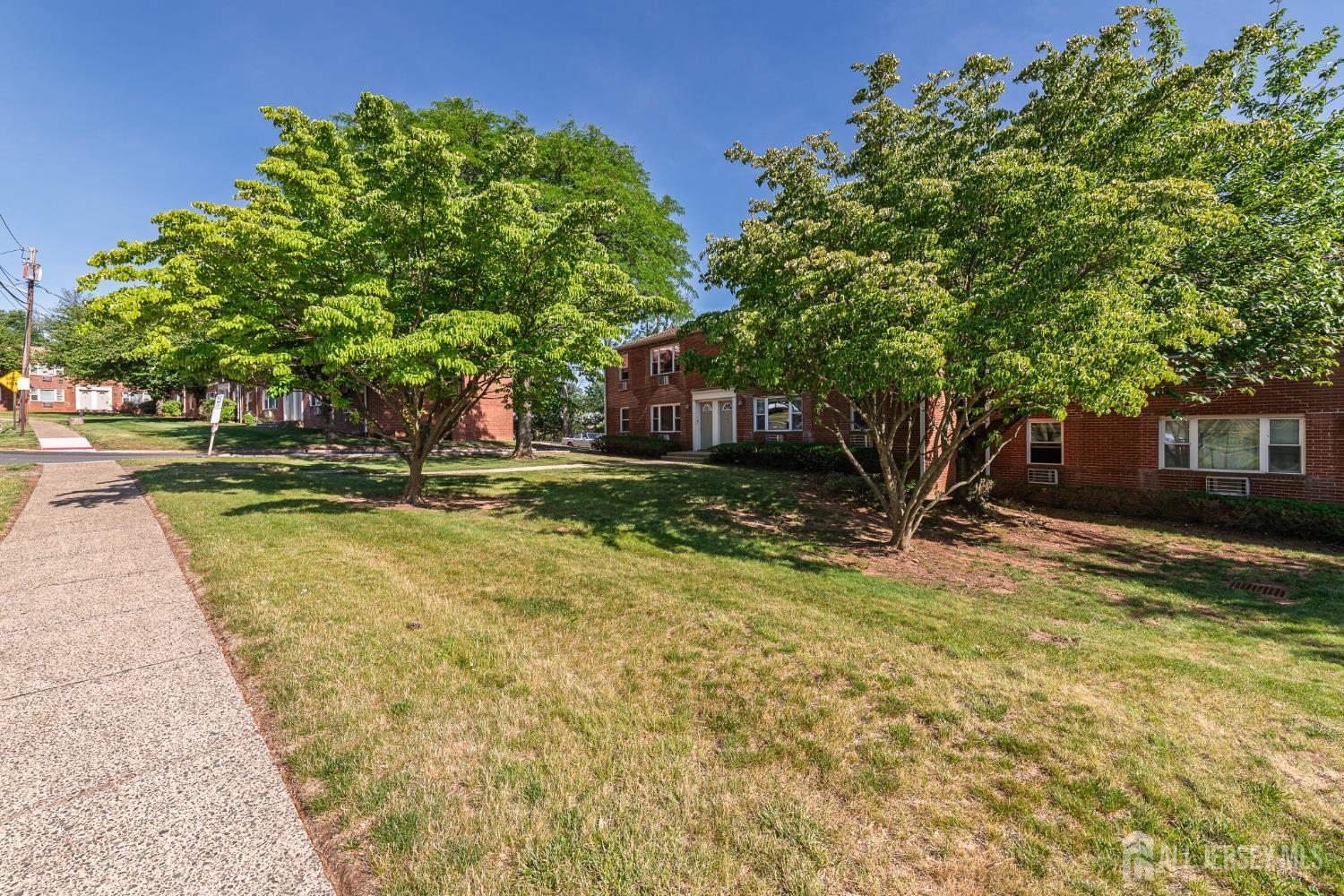 93 Fox Road Edison NJ 08817