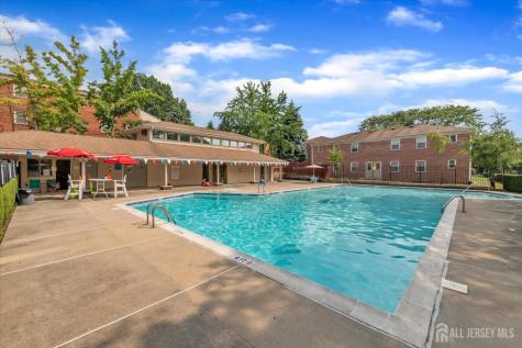93 Fox Road Edison NJ 08817