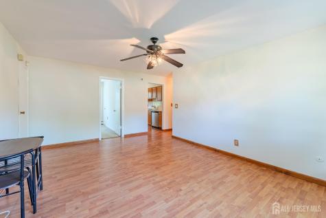 93 Fox Road Edison NJ 08817