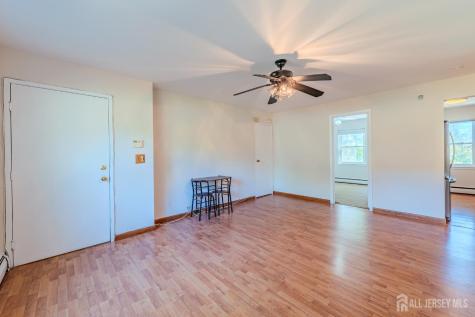 93 Fox Road Edison NJ 08817