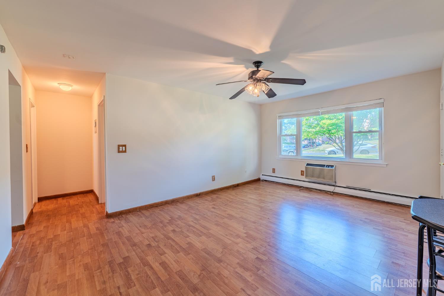 93 Fox Road Edison NJ 08817