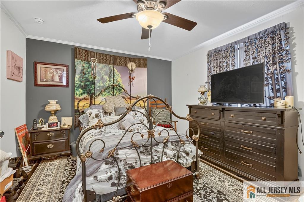 59 Helen Avenue Avenel NJ 07001