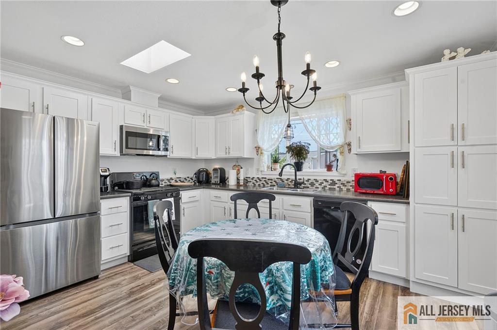 59 Helen Avenue Avenel NJ 07001