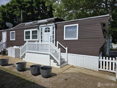 9 Monique Circle Hazlet NJ 07730