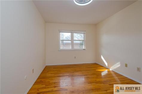 161 Evergreen Road Edison NJ 08837