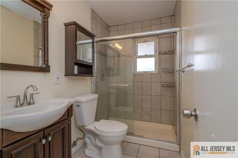 161 Evergreen Road Edison NJ 08837