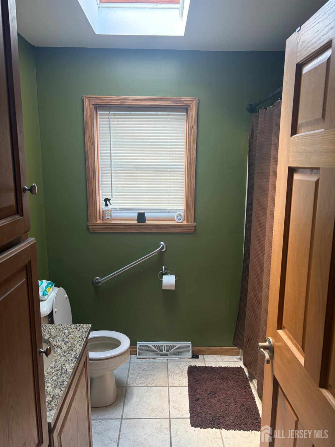 58 E Coddington Avenue Avenel NJ 07001