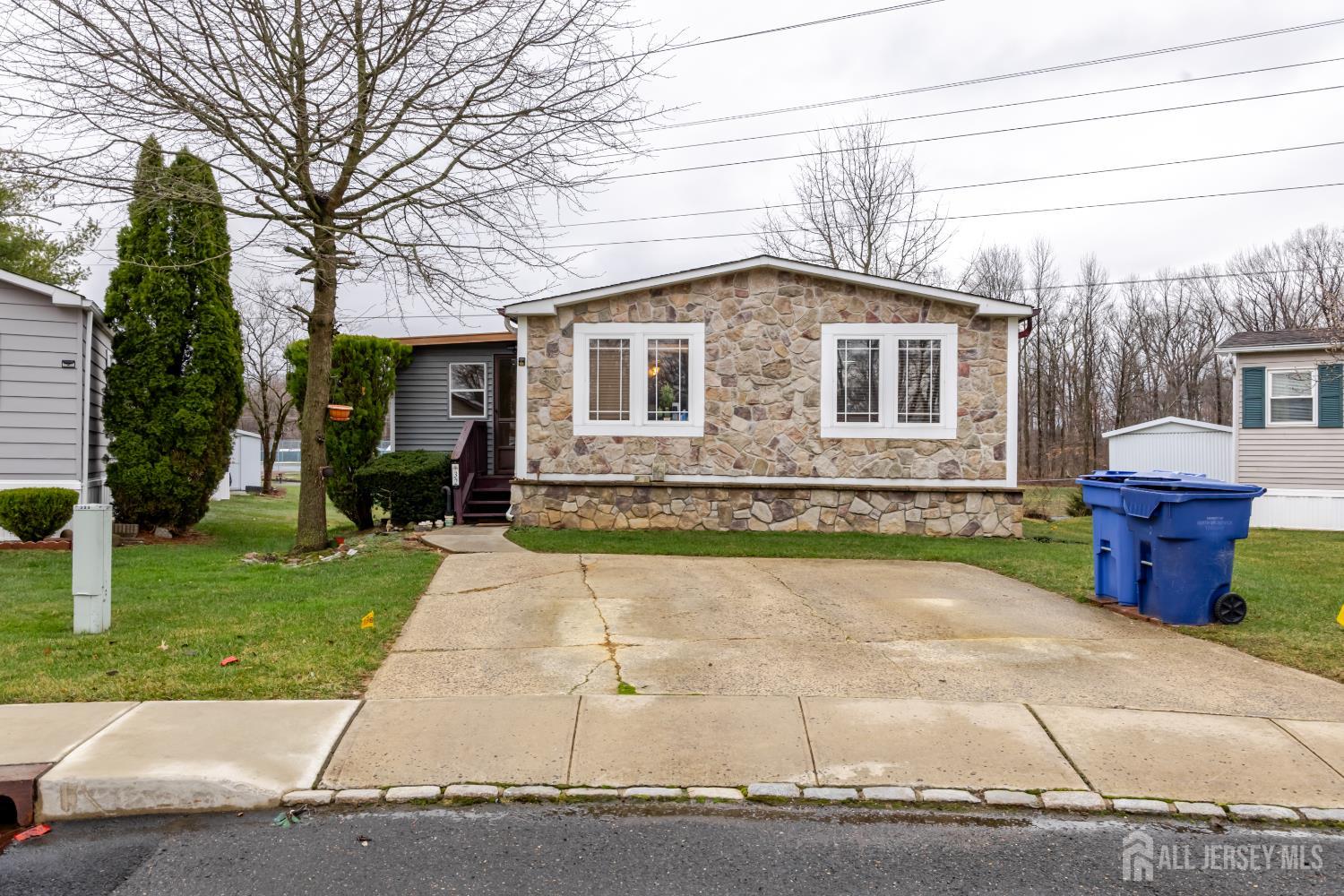 32 Whitman Road North Brunswick NJ 08902