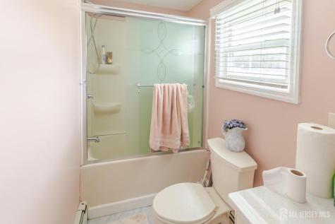 32 Whitman Road North Brunswick NJ 08902