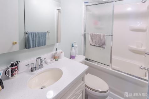 32 Whitman Road North Brunswick NJ 08902
