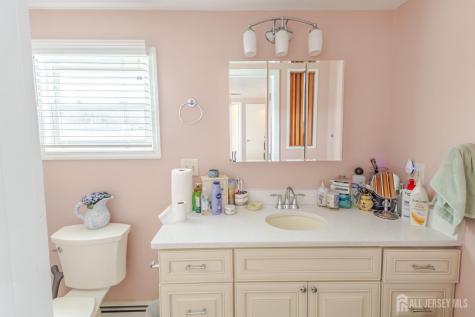 32 Whitman Road North Brunswick NJ 08902