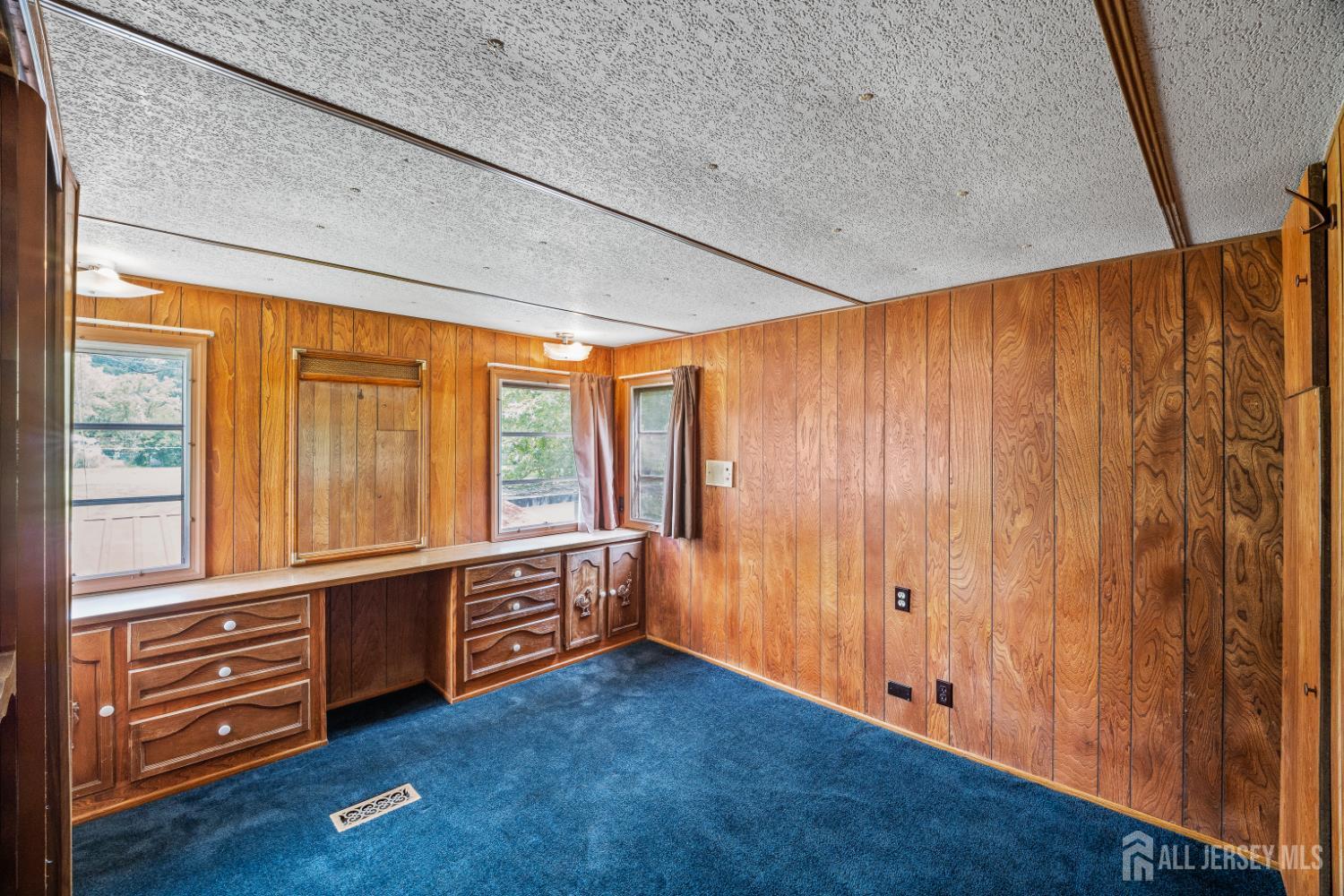 3 Carol Road South Brunswick NJ 08852