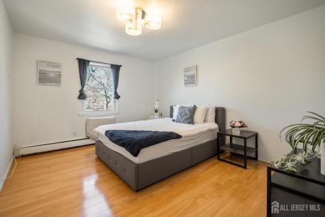 5 York Drive Edison NJ 08817