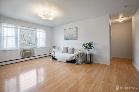 5 York Drive Edison NJ 08817