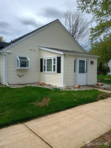 73 Rossmoor Dr Drive Monroe NJ 08831