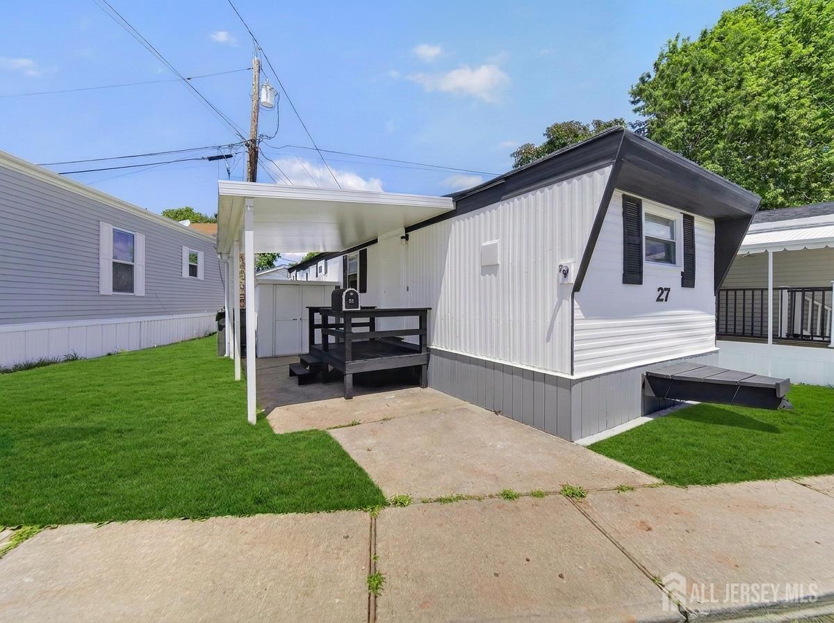 27 Freddie Avenue Avenel NJ 07001