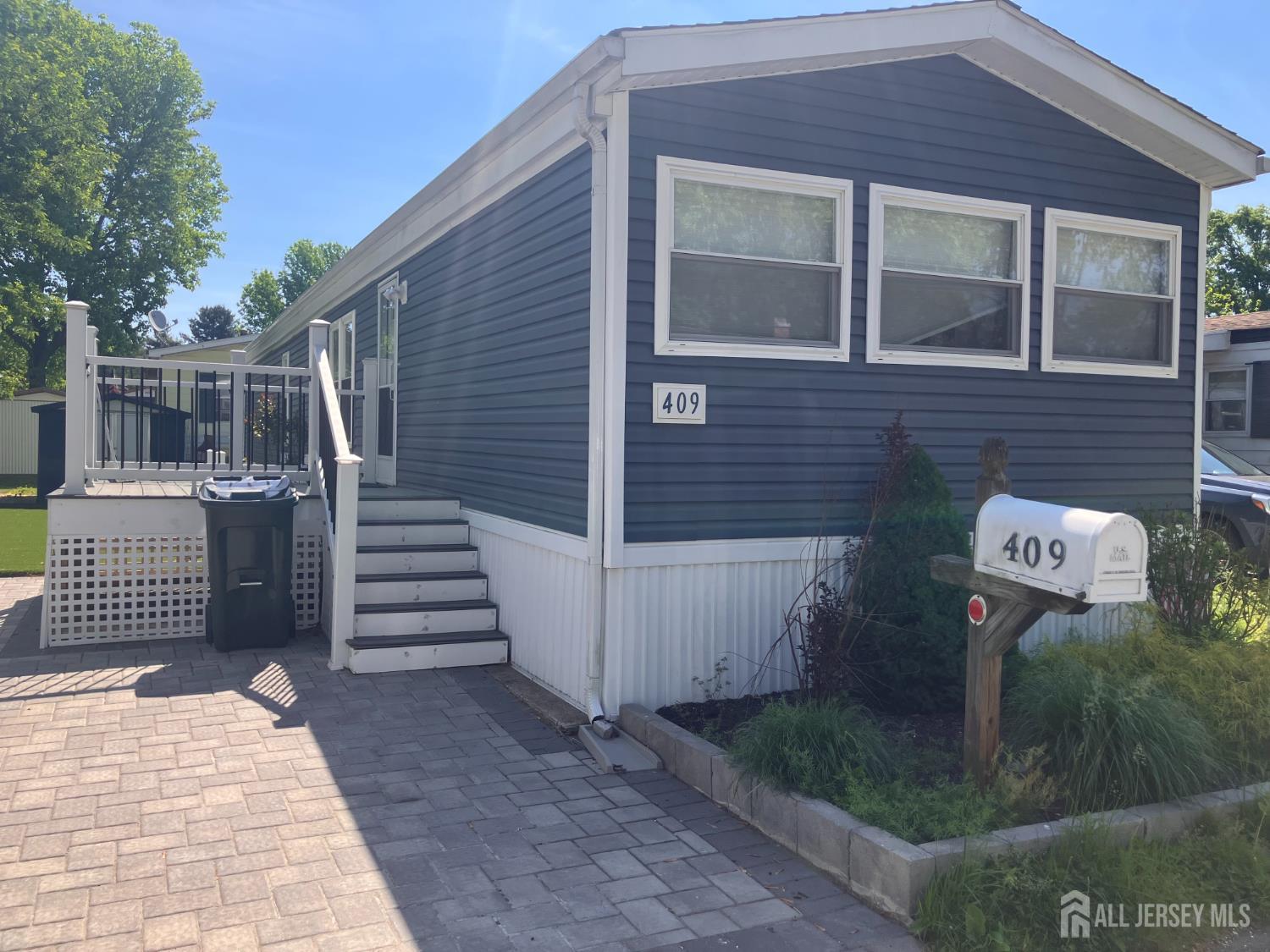 409 Lane E Lane Hazlet NJ 07730