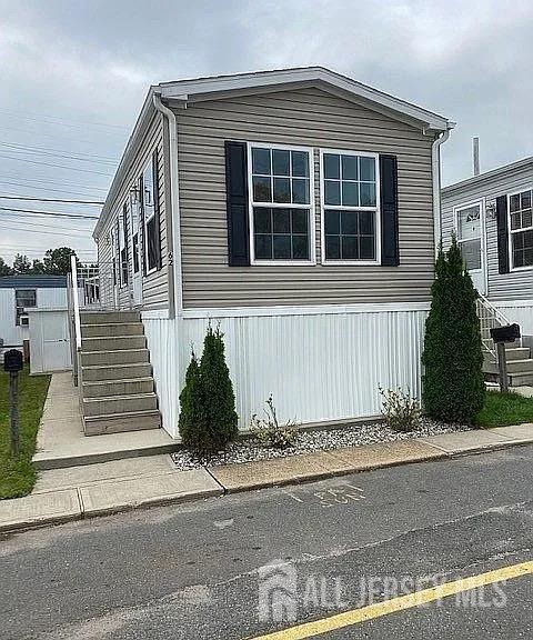 62 Freddie Avenue Avenel NJ 07001