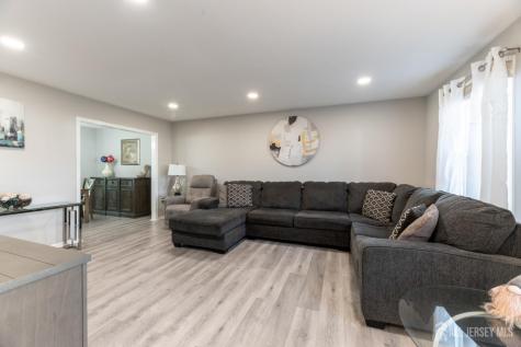 94 Gloucester Way Monroe NJ 08831