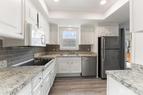94 Gloucester Way Monroe NJ 08831