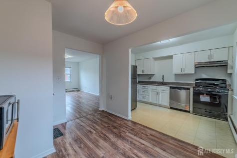 72 Fox Road Edison NJ 08817