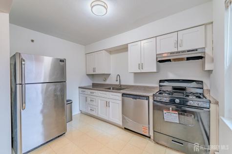 72 Fox Road Edison NJ 08817