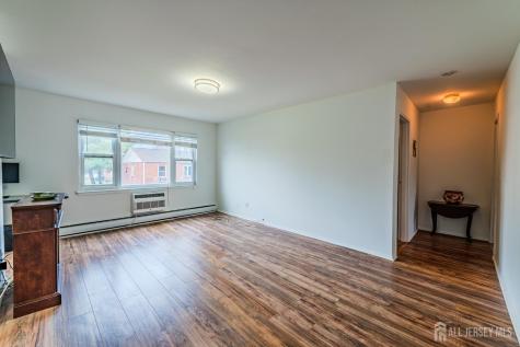 72 Fox Road Edison NJ 08817
