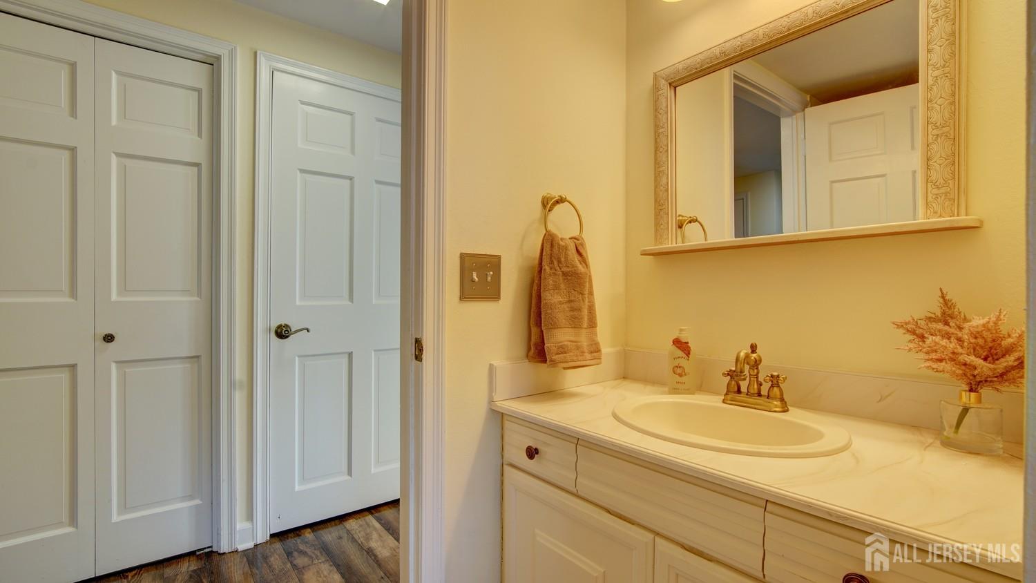 108 Hanover Lane Monroe NJ 08831