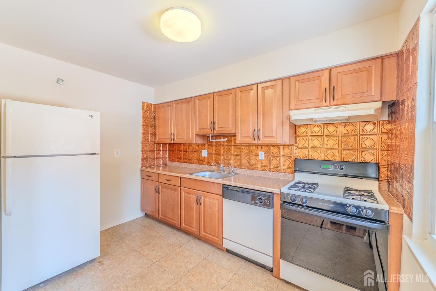 21 York Drive Edison NJ 08817
