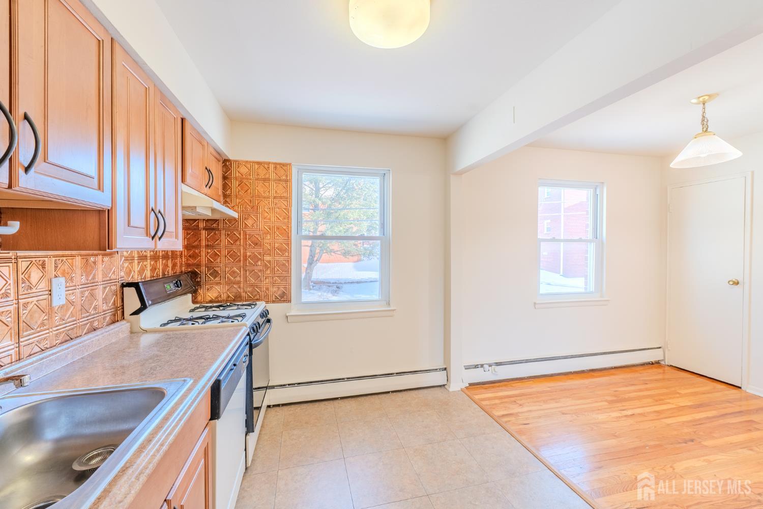 21 York Drive Edison NJ 08817