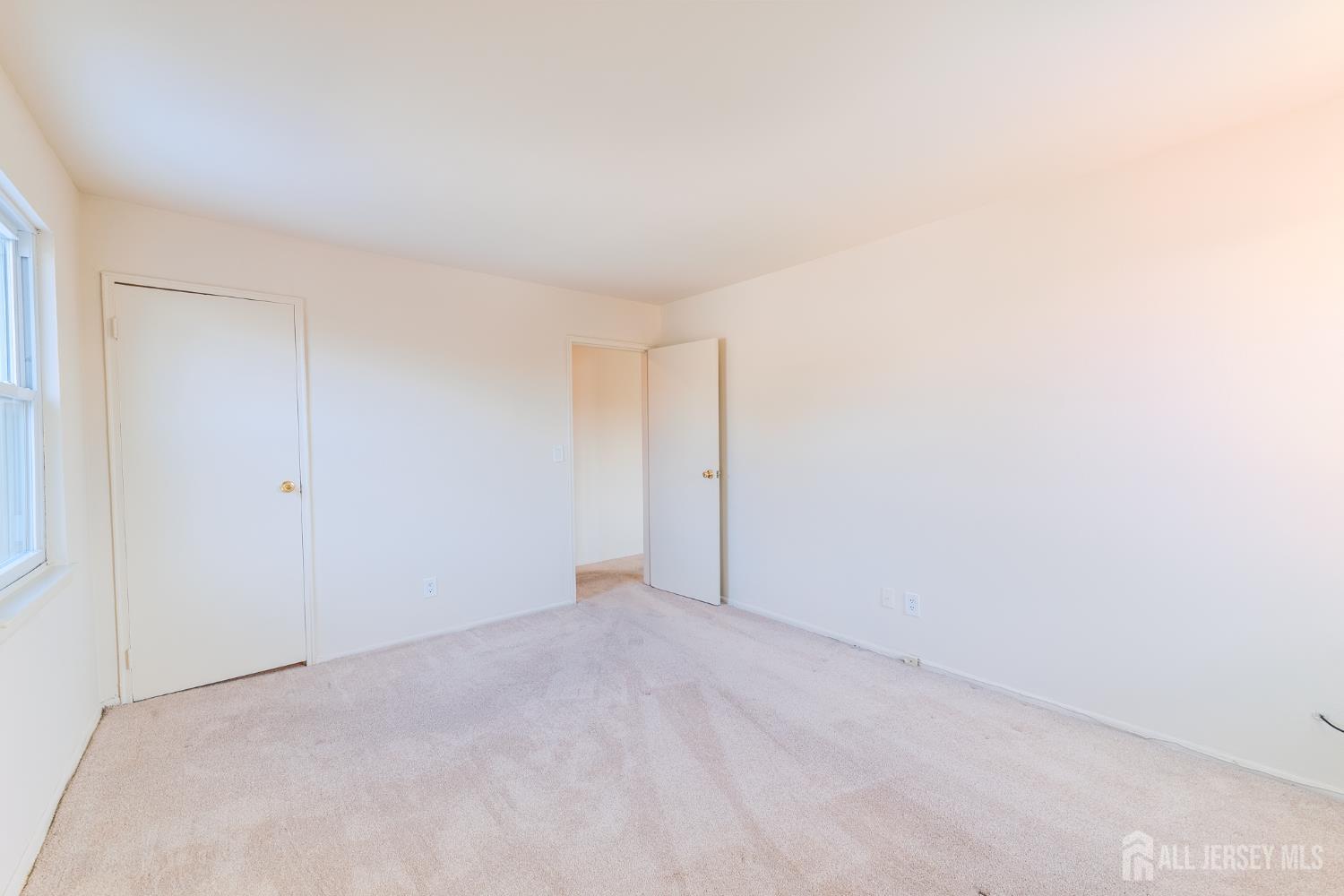 21 York Drive Edison NJ 08817