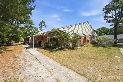 10 Bennington Lane Manchester NJ 08759