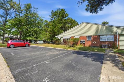 10 Bennington Lane Manchester NJ 08759