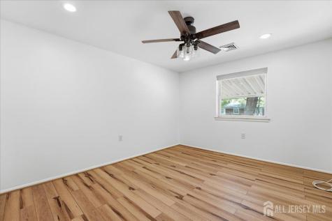10 Bennington Lane Manchester NJ 08759