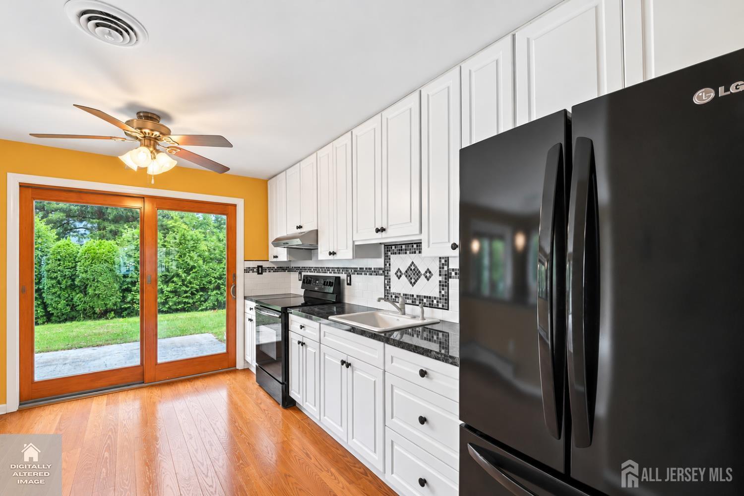 23 Maine Avenue Manchester NJ 08759